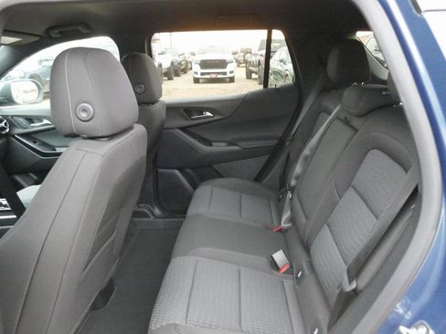 New 2026 Chevrolet Equinox LT image 12