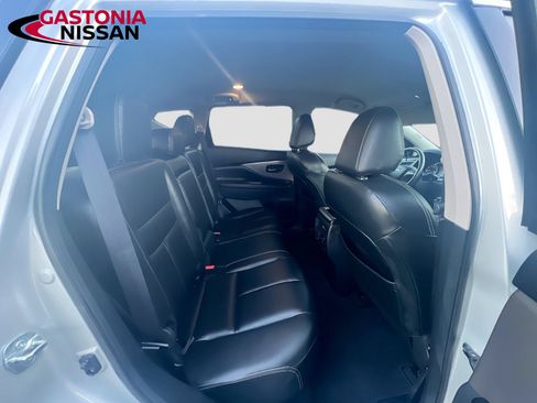 Used 2024 Nissan Murano SV FWD image 35