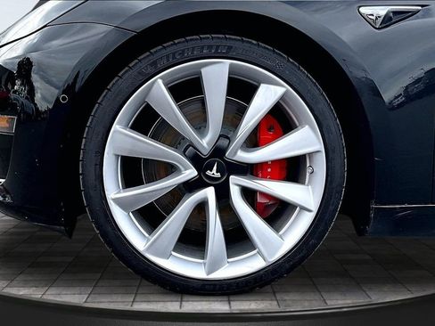 Used 2018 Tesla Model 3 Performance AWD/4WD image 9