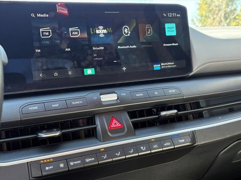 Used 2025 Kia K4 LXS image 10