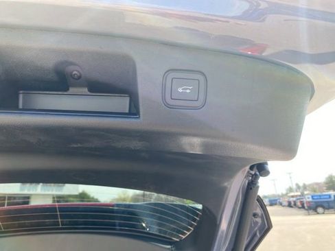 New 2025 Chevrolet Blazer EV LT image 32