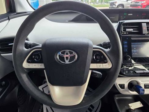 Used 2018 Toyota Prius Two w/ Prius Two Safety Plus Package FWD image 12