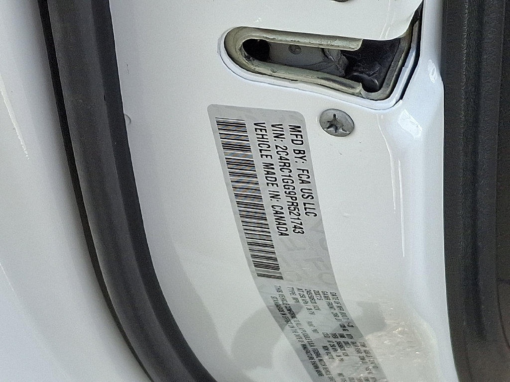 Used 2023 Chrysler Pacifica Limited w/ S Appearance Package FWD image 30