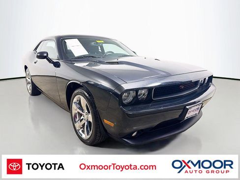 Used 2014 Dodge Challenger R/T w/ Sound Group II RWD image 1
