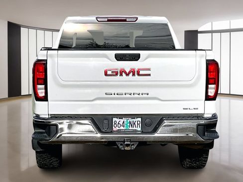 Used 2022 GMC Sierra 1500 SLE AWD/4WD image 6