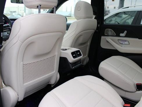 New 2026 Mercedes-Benz GLS 450 4MATIC image 35