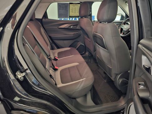 Used 2024 Chevrolet TrailBlazer LT w/ Driver Confidence Package FWD image 23