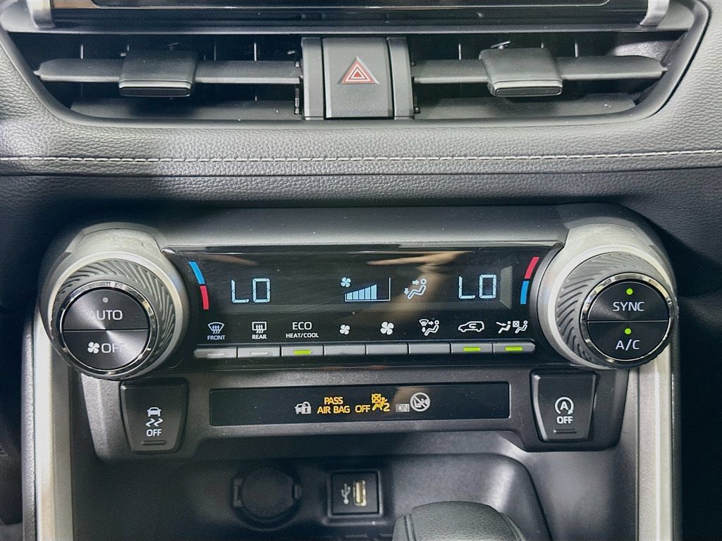 Certified 2025 Toyota RAV4 XLE w/ Convenience Package FWD image 16