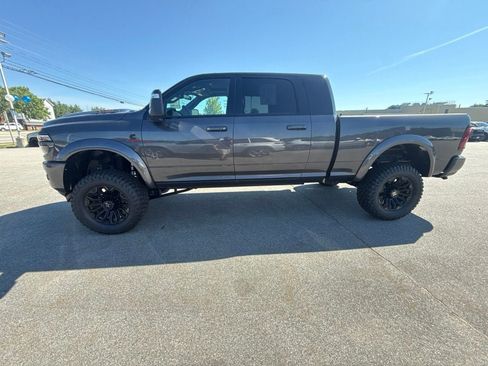 New 2026 RAM 2500 Laramie w/ Night Edition AWD/4WD image 2