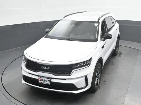 Used 2022 Kia Sorento S FWD image 36