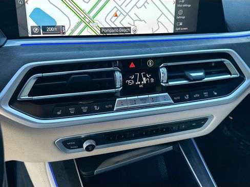 Used 2022 BMW X5 sDrive40i w/ Parking Assistance Package image 16