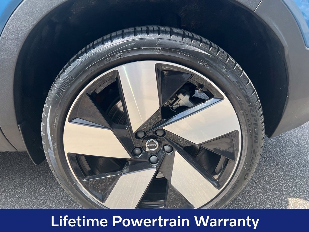 Certified 2023 Volvo C40 P8 Recharge Ultimate AWD/4WD image 9