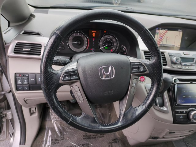 Used 2015 Honda Odyssey Touring image 19