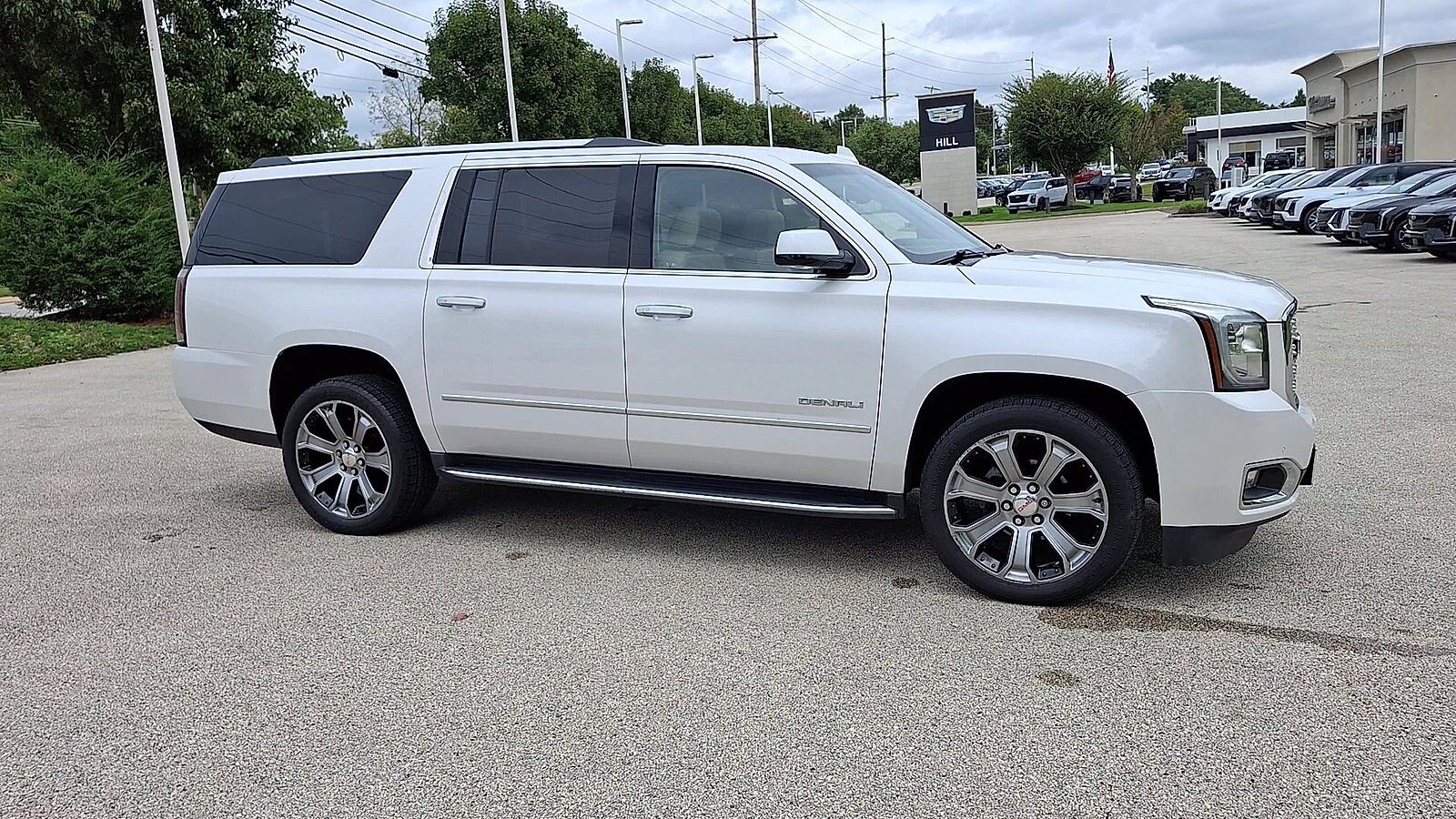 Used 2018 GMC Yukon XL Denali w/ Open Road Package AWD/4WD image 2