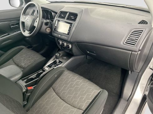 Used 2024 Mitsubishi Outlander Sport ES AWD/4WD image 15