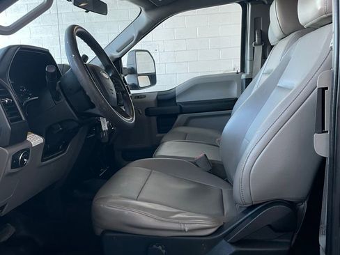 Used 2018 Ford F250 XL w/ Power Equipment Group image 21