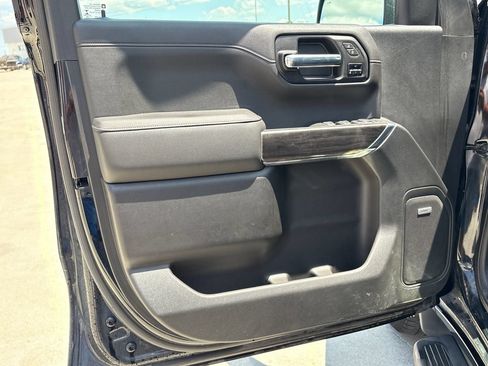 Used 2020 Chevrolet Silverado 1500 LTZ w/ LTZ Premium Package AWD/4WD image 12