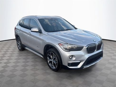 Used 2018 BMW X1 sDrive28i image 4