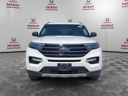 Used 2021 Ford Explorer XLT w/ Equipment Group 202A AWD/4WD image 8
