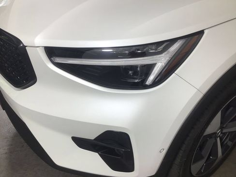Used 2026 Volvo XC40 B5 Plus w/ Protection Package Premier AWD/4WD image 15