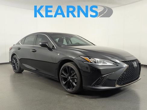 Used 2025 Lexus ES 350 w/ ES 350 Ultra Luxury Package FWD image 1