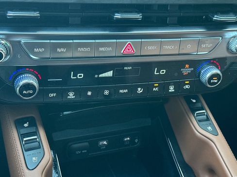 Certified 2024 Kia Telluride SX X-Line AWD/4WD image 18