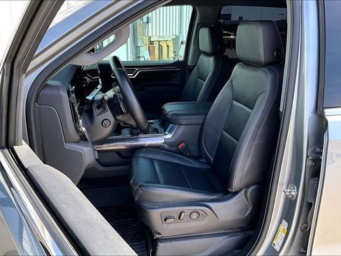 Used 2023 Chevrolet Silverado 1500 LTZ image 32