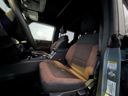 Used 2023 Ford Bronco Outer Banks image 24