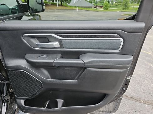 Used 2022 RAM 1500 Big Horn AWD/4WD image 17