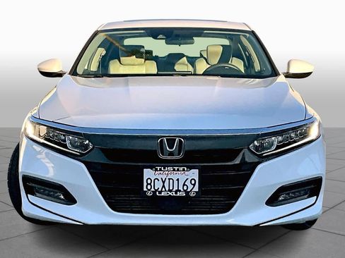 Used 2018 Honda Accord EX image 3
