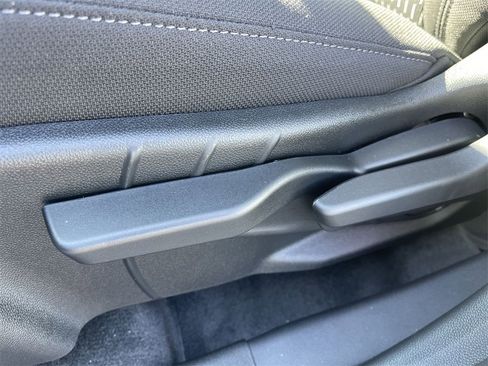 New 2026 Chevrolet Equinox LT w/ LPO, Floor Liner Package image 12