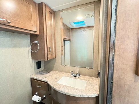 Used 2018 Ford E-450 and Econoline 450 Super Duty w/ Motorhome Prep Package RWD image 38