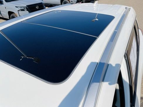 Certified 2021 Nissan Rogue SL w/ Premium Package image 10