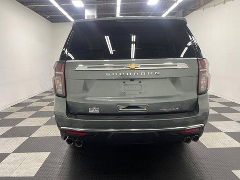 Used 2023 Chevrolet Suburban Premier AWD/4WD image 3