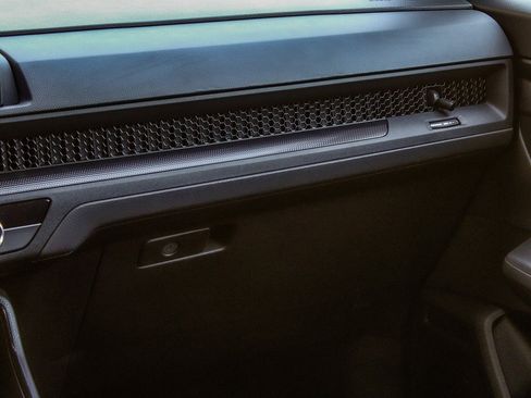 Used 2025 Honda CR-V LX image 17