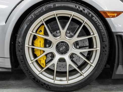Used 2018 Porsche 911 GT2 RS w/ Weissach Package image 40