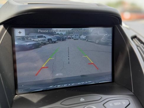 Used 2016 Ford Escape SE w/ Equipment Group 201A FWD image 24