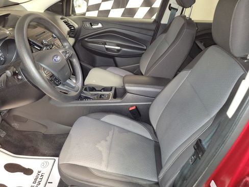 Used 2018 Ford Escape SE image 8