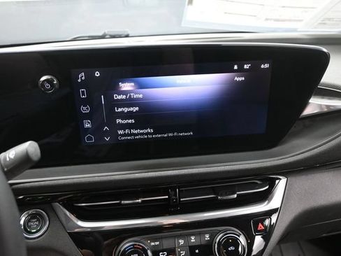 Used 2024 Buick Envista Sport Touring w/ Convenience I Package FWD image 22