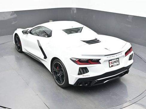 Used 2024 Chevrolet Corvette Stingray Premium Conv w/ Battery Protection Package RWD image 35