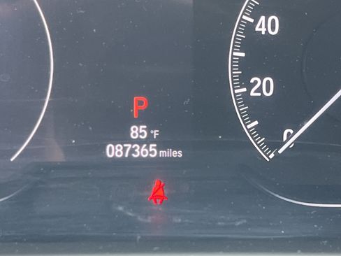 Used 2018 Honda Accord EX image 25