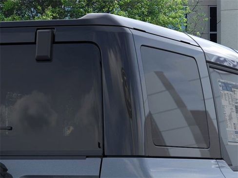 New 2025 Ford Bronco Badlands image 25