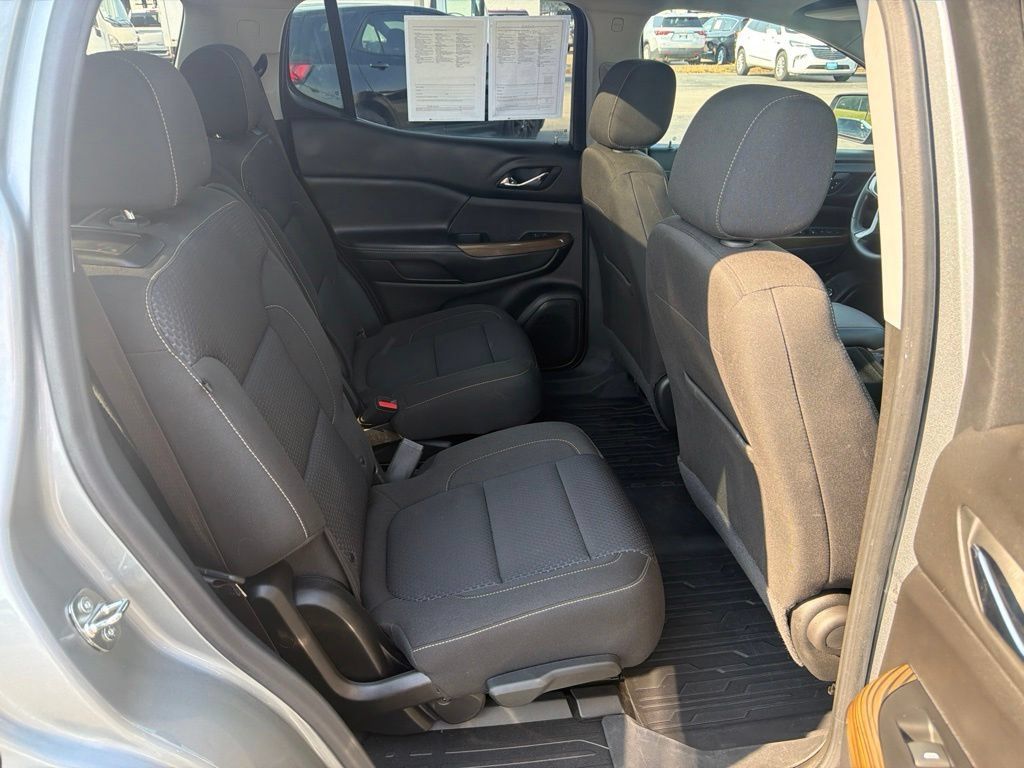Used 2023 GMC Acadia SLE w/ Driver Convenience Package AWD/4WD image 12
