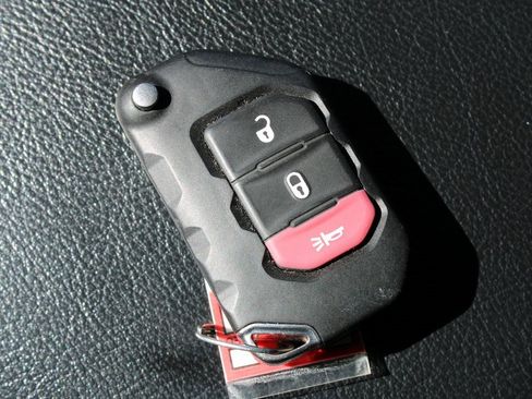 Used 2020 Jeep Wrangler Unlimited Rubicon image 24