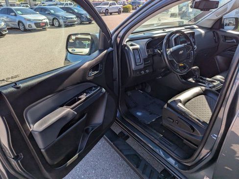 Used 2017 Chevrolet Colorado Z71 image 8