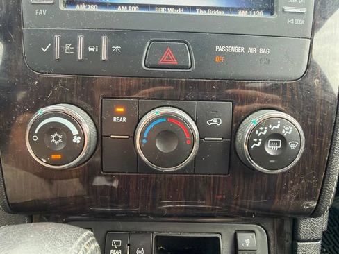 Used 2016 Chevrolet Traverse LT w/ Style and Technology Package FWD image 33