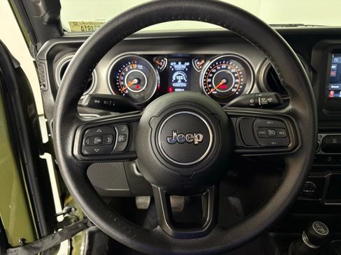 Used 2022 Jeep Gladiator Sport AWD/4WD image 18
