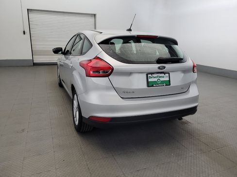 Used 2017 Ford Focus SE FWD image 6