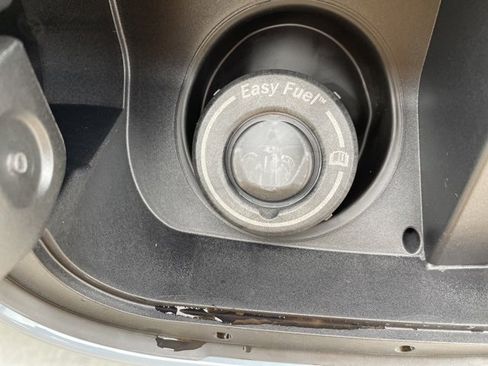 New 2026 Ford Expedition Tremor image 12