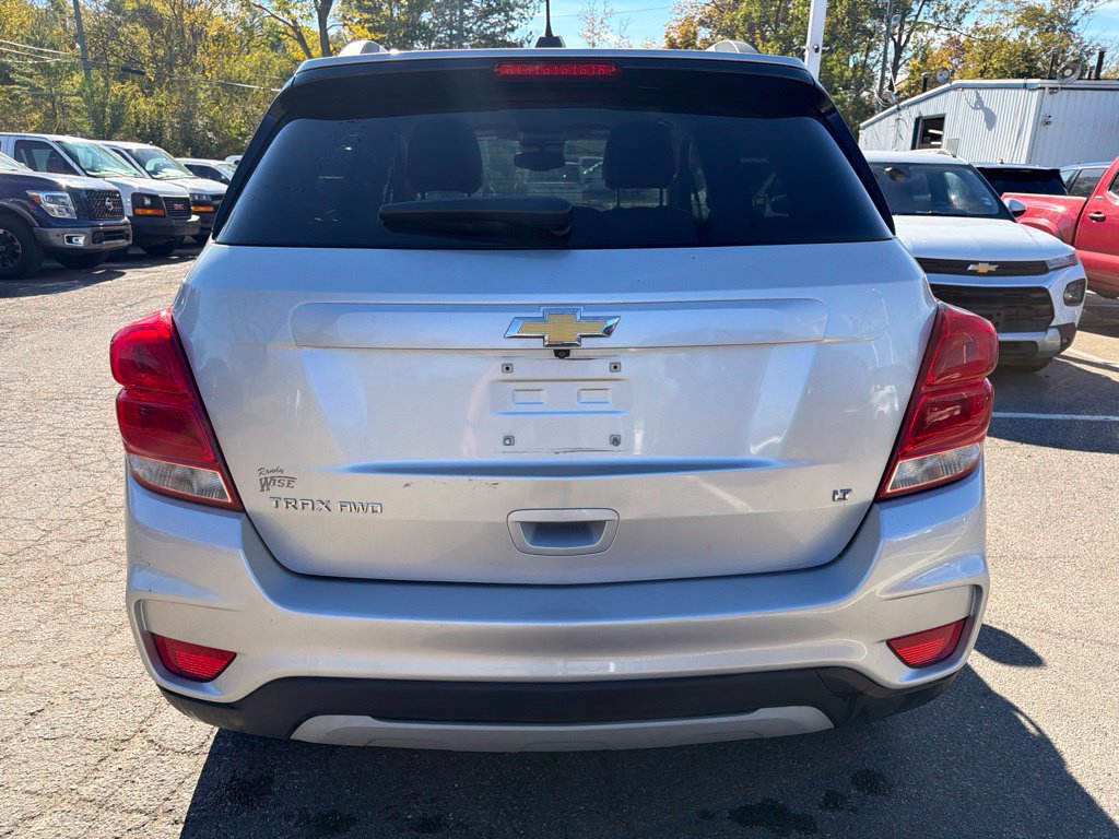 Used 2018 Chevrolet Trax LT w/ LT Convenience Package AWD/4WD image 6